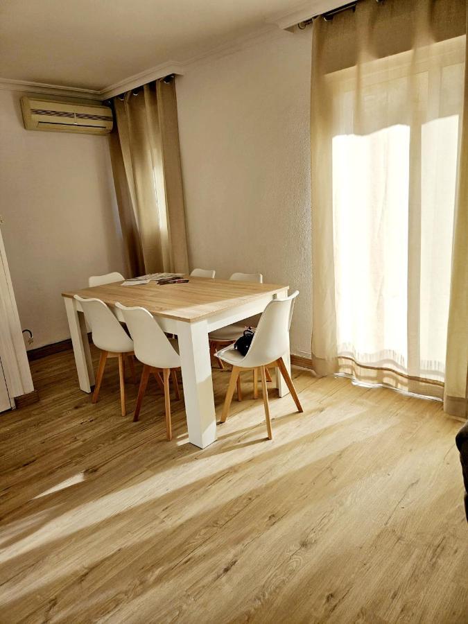 Familiar En Triana Appartement Séville